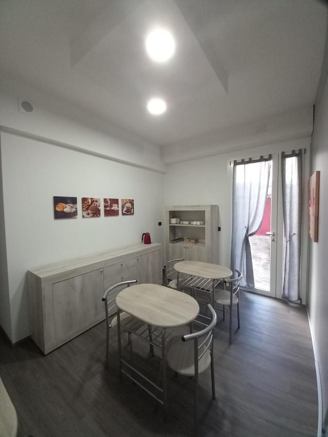 Sorbara B&B Km 198 - Letto E Colazione المظهر الخارجي الصورة